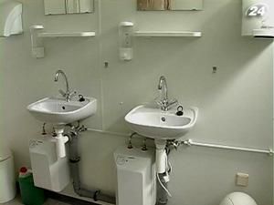 В Донецке презентовали туалеты, цена которых достигает стоимости элитного авто В Донецке презентовали туалеты, цена которых достигает стоимости элитного авто