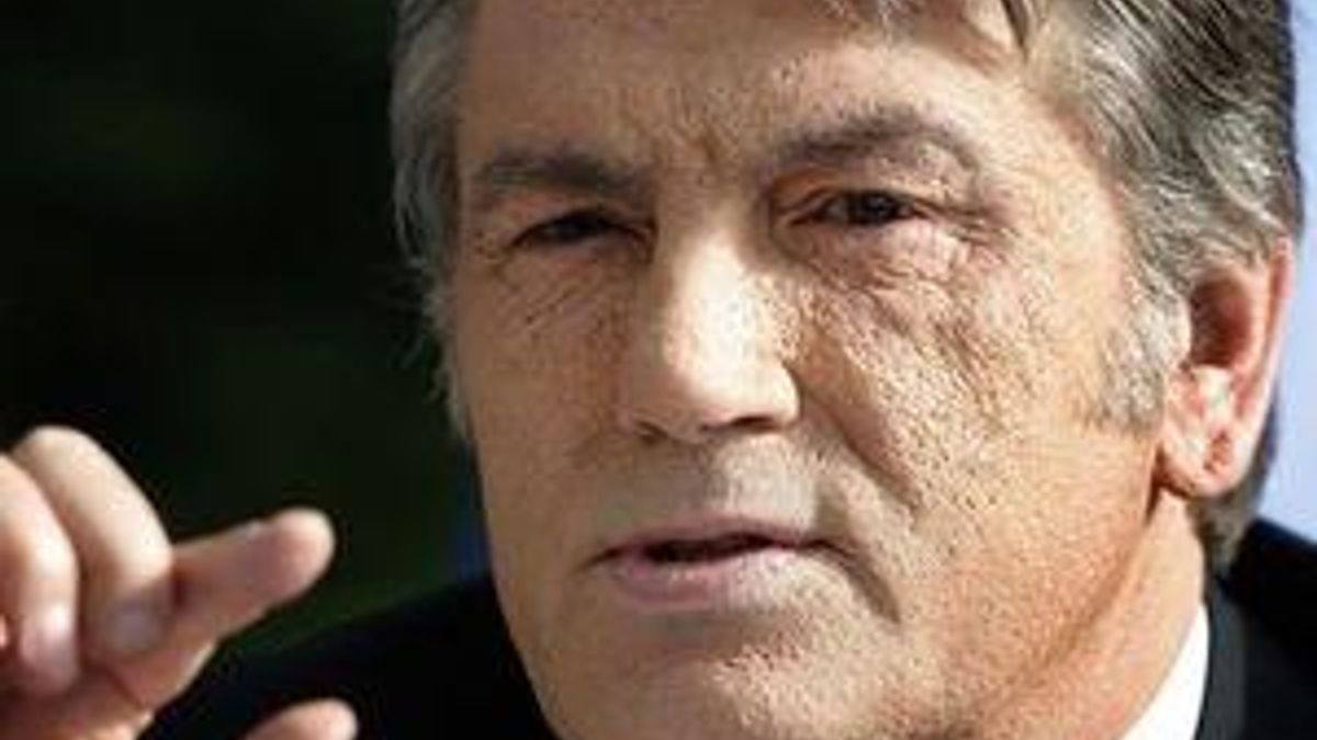 Ющенко: Двуязычие - это бред Ющенко: Двуязычие - это бред