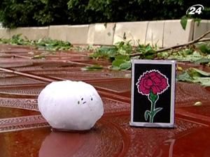 Збитки від негоди в Сімферополі оцінюються у 3 млн. грн. Збитки від негоди в Сімферополі оцінюються у 3 млн. грн.