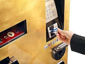 У Великобританії встановили перший апарат Gold To Go У Великобританії встановили перший апарат Gold To Go