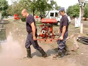 Дві доби рясних опадів на Луганщині наробили лиха Дві доби рясних опадів на Луганщині наробили лиха