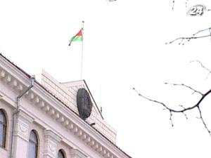 Нацбанк Беларуси девальвировал рубль на 75%