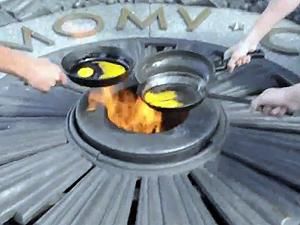 Затриманих за смаження яєчні на Вічному вогні відпустять під підписку про невиїзд Затриманих за смаження яєчні на Вічному вогні відпустять під підписку про невиїзд