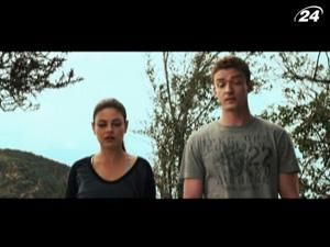 "Друзья по ...": главные герои соглашаются на отношения без обязательств "Друзья по ...": главные герои соглашаются на отношения без обязательств