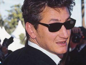 У Шона Пена з'явилася нова пасія У Шона Пена з'явилася нова пасія