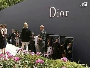 Christian Dior показал первую коллекцию без Джона Гальяно Christian Dior показал первую коллекцию без Джона Гальяно