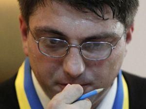 Суддя Тимошенко заробляє 60 тисяч гривень у рік і їздить на ВАЗ Суддя Тимошенко заробляє 60 тисяч гривень у рік і їздить на ВАЗ