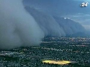 Пыльная буря накрыла город Феникс в США