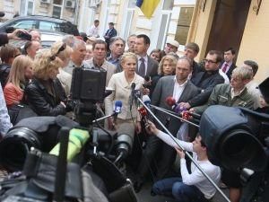 Юлію Тимошенко вигнали з суду Юлію Тимошенко вигнали з суду