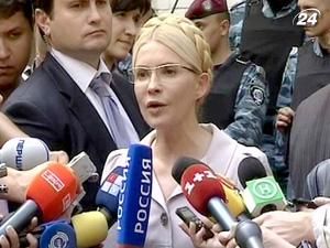 Тимошенко: Я могу себе позволить не вставать перед судом Тимошенко: Я могу себе позволить не вставать перед судом