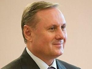 Ефремов: Трансляция судебного процесса над Тимошенко оказывает давление на его участников Ефремов: Трансляция судебного процесса над Тимошенко оказывает давление на его участников