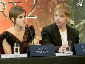 Зірки "Гаррі Поттера" зібрались на прес-конференцію до прем’єри Зірки "Гаррі Поттера" зібрались на прес-конференцію до прем’єри