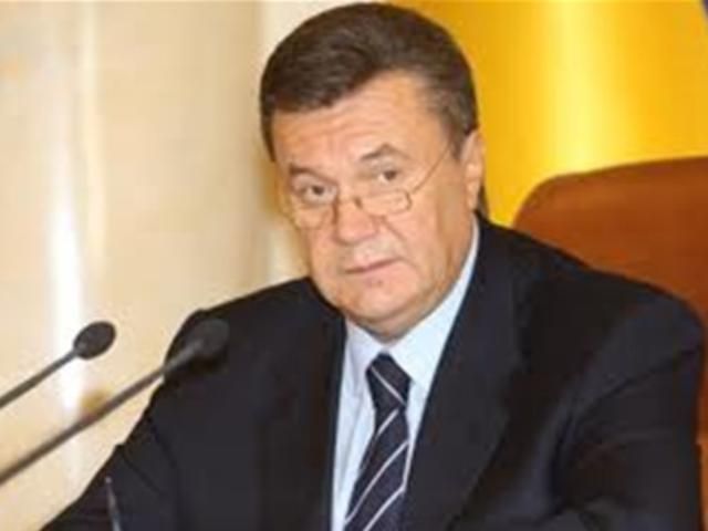 Янукович дозволив продавати український газ Польщі Янукович дозволив продавати український газ Польщі