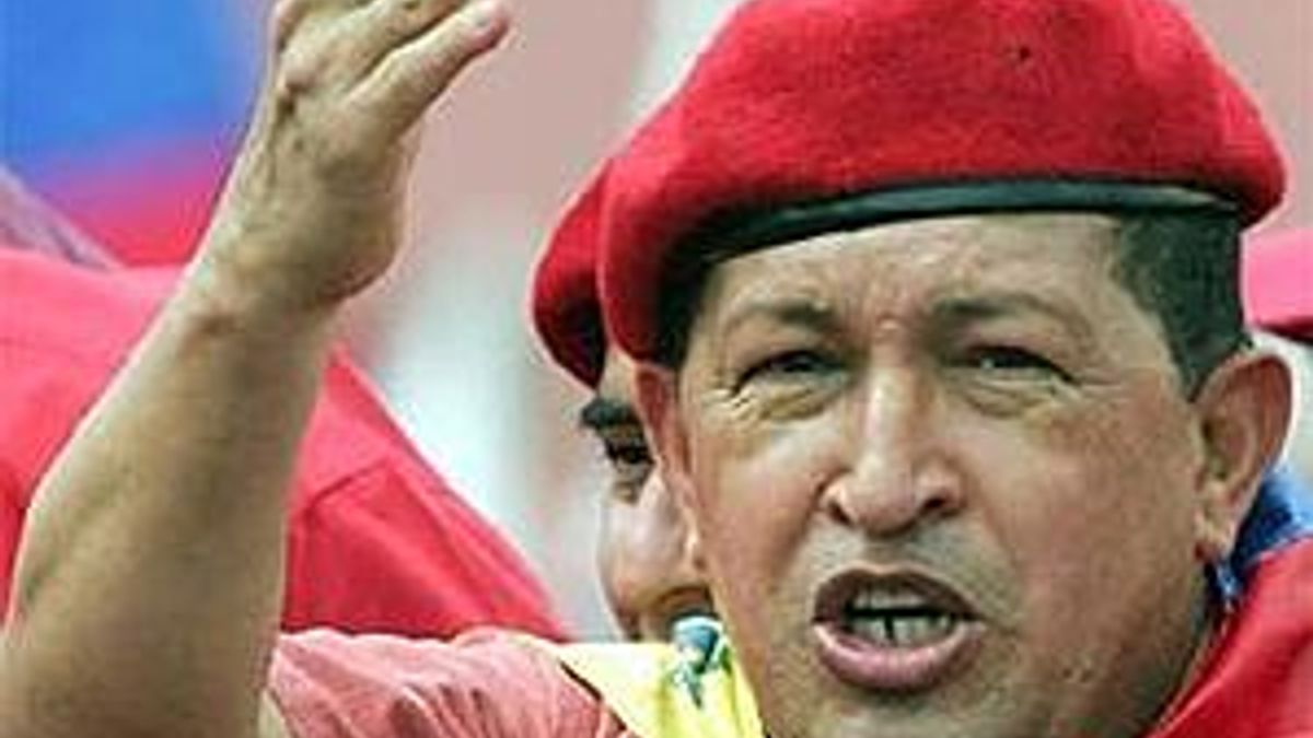Уго Чавес неожиданно посетил военную академию