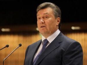 У резиденцію Януковича потрапили ті, кого він хотів запросити У резиденцію Януковича потрапили ті, кого він хотів запросити