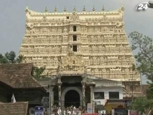 Верховный Суд Индии взял под свое крыло одну из главных святынь страны Верховный Суд Индии взял под свое крыло одну из главных святынь страны