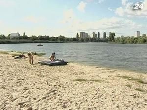 В Киеве остаются закрытыми четыре пляжа