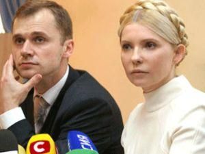 Тимошенко уволила адвоката Титаренко
