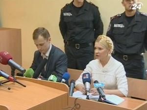 Тимошенко отказалась от своего защитника