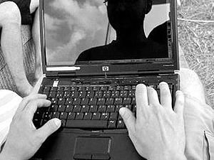 Хакери отримали доступ до 90 тисяч адрес електронної пошти американських військових Хакери отримали доступ до 90 тисяч адрес електронної пошти американських військових