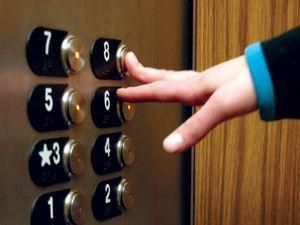 В Одесі двоє людей отримали травми внаслідок падіння ліфта В Одесі двоє людей отримали травми внаслідок падіння ліфта