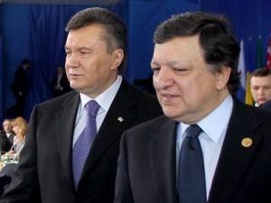 Баррозу знову нагадав Януковичу про права людини Баррозу знову нагадав Януковичу про права людини