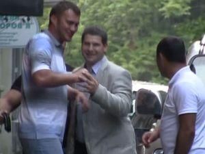 П’яний Янукович не зміг знайти дорогу додому (ВІДЕО) П’яний Янукович не зміг знайти дорогу додому (ВІДЕО)