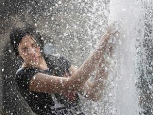 Японцев призывают быть осторожными на солнце Японцев призывают быть осторожными на солнце