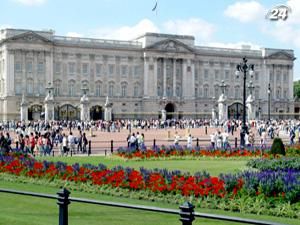 Лондон - найбільший діловий і фінансовий центр світу Лондон - найбільший діловий і фінансовий центр світу