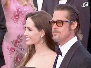 Брэд Питт и Анджелина Джоли поженятся в ближайшие несколько месяцев Брэд Питт и Анджелина Джоли поженятся в ближайшие несколько месяцев