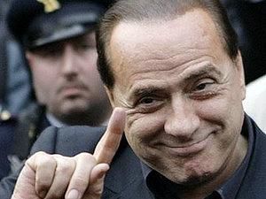 Сенат Італії схвалив заходи економії, запропоновані Берлусконі Сенат Італії схвалив заходи економії, запропоновані Берлусконі