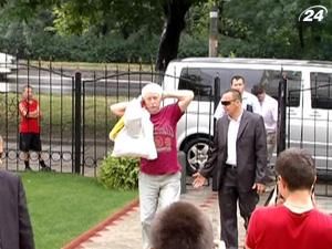 Мєшкова доправили до Росії на поромі Мєшкова доправили до Росії на поромі