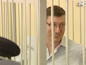 Луценко и СМИ вывели из зала суда