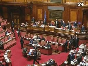 Италия одобрила программу бюджетной экономии Италия одобрила программу бюджетной экономии