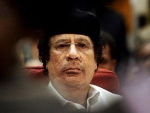 Кадаффі обіцяє бути зі своїм народом до кінця Кадаффі обіцяє бути зі своїм народом до кінця