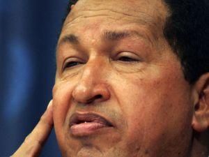 Уго Чавес продолжает лечение в Бразилии
