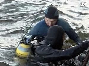 Водолазам, которые извлекали тела из "Булгарии", дали благодарности Водолазам, которые извлекали тела из "Булгарии", дали благодарности