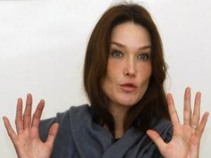 Карла Бруни рассказала о своей беременности Карла Бруни рассказала о своей беременности