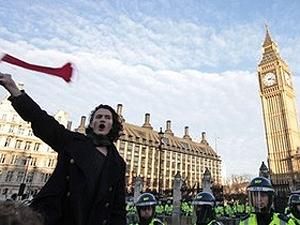 Сына лидера Pink Floyd посадили на 16 месяцев Сына лидера Pink Floyd посадили на 16 месяцев