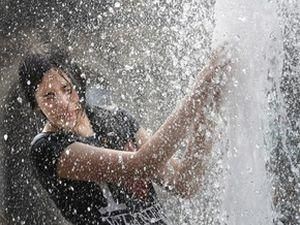 В понедельник сохранится жара, а на западе возможны грозы В понедельник сохранится жара, а на западе возможны грозы