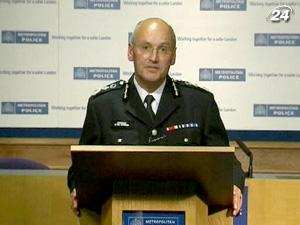 В отставку из-за скандала с News Int. подал глава Скотланд-Ярда