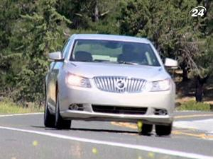 LaCrosse 2012 модельного года получил гибридную систему eAssist 