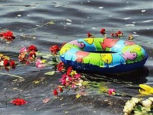 Неплатник аліментів вимагає компенсацію за дочку, яка загинула на "Булгарії" Неплатник аліментів вимагає компенсацію за дочку, яка загинула на "Булгарії"