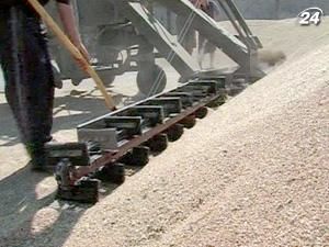 Аграрии потеряют 18 млрд. грн. из-за экспортных пошлин Аграрии потеряют 18 млрд. грн. из-за экспортных пошлин