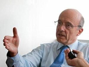 Франция: Каддафи может остаться в Ливии, если уйдет из политики Франция: Каддафи может остаться в Ливии, если уйдет из политики