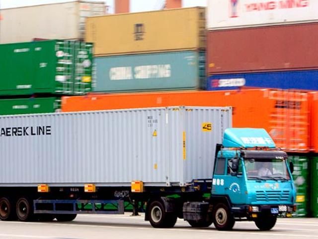 Импорт превысил экспорт товаров в Украину на 10% Импорт превысил экспорт товаров в Украину на 10%