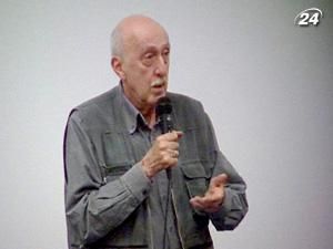 Отар Иоселиани дал мастер-класс и показал "Шантрапу" Отар Иоселиани дал мастер-класс и показал "Шантрапу"