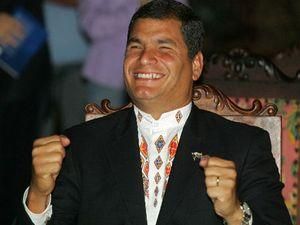 Президент Эквадора отсудил у местной газеты 40 млн долларов Президент Эквадора отсудил у местной газеты 40 млн долларов