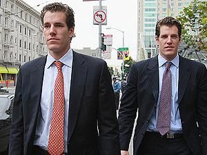 Брати Вінклвосси поскаржились на ректора через "дупи" Брати Вінклвосси поскаржились на ректора через "дупи"