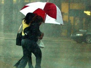 В субботу ожидаются ливни и грозы В субботу ожидаются ливни и грозы